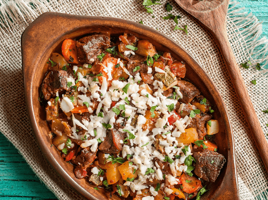 Κρέας με λαχανικά και τυρί